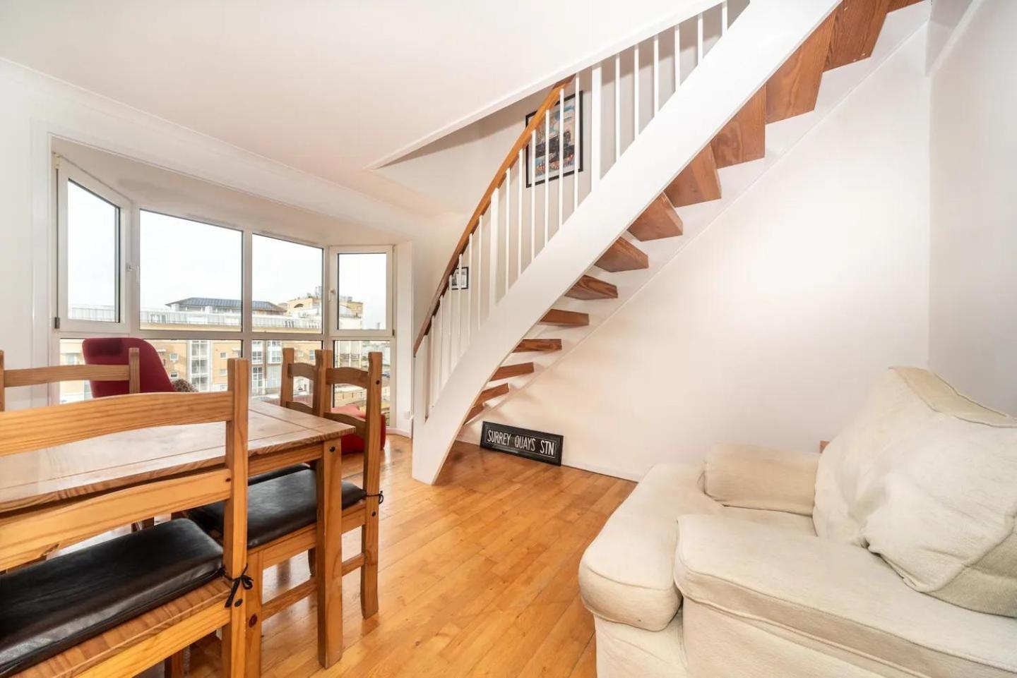 Sunny Maisonette With Views Over Canary Wharf, Apartamento *