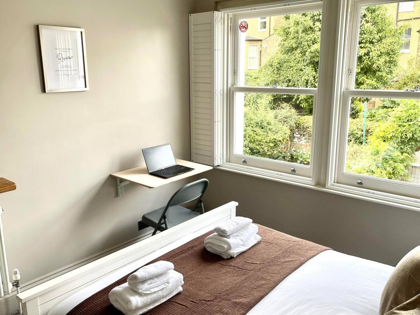 Clapham - Kingsize Bed - En-suite - Quiet With Garden Views -