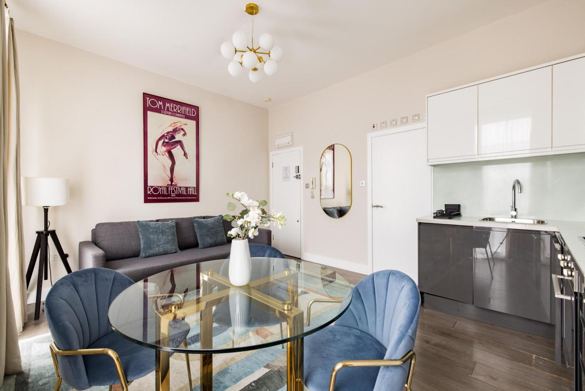 Charming Euston Apartment London
