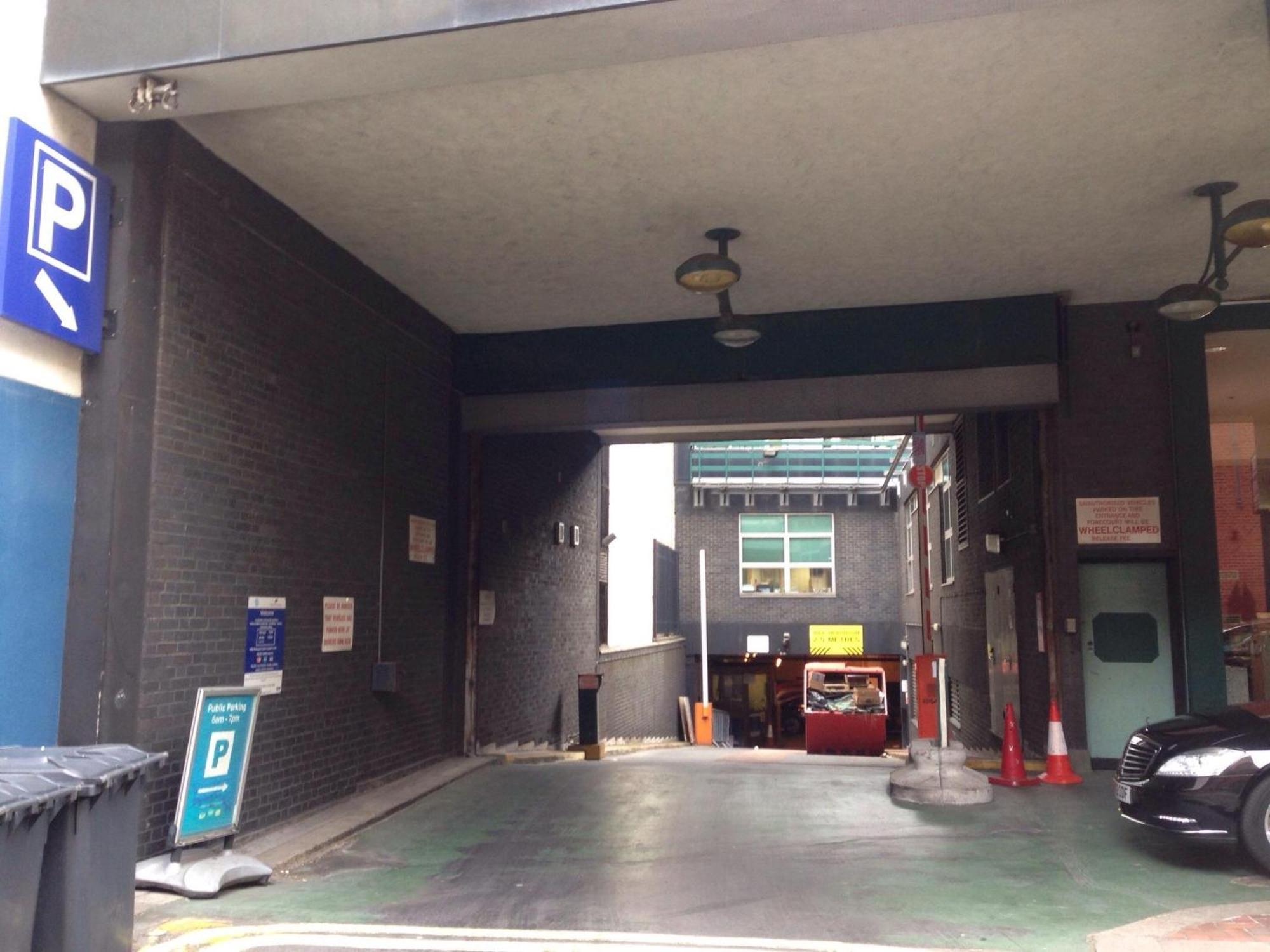 Reserve Amazing 2-bedroom Penthouse In Marble Arch 74 Londen