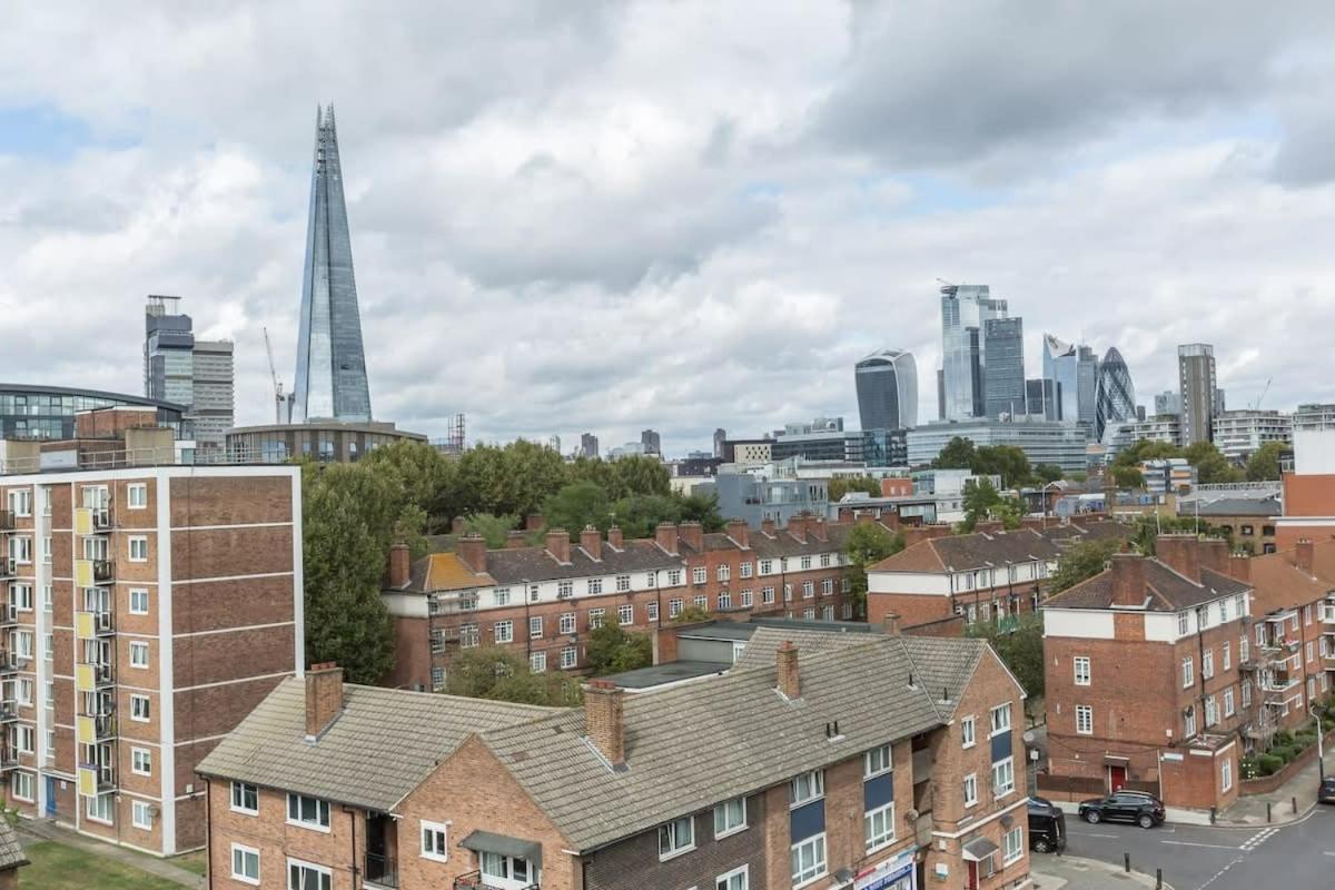 2 Bedroom Central With Views