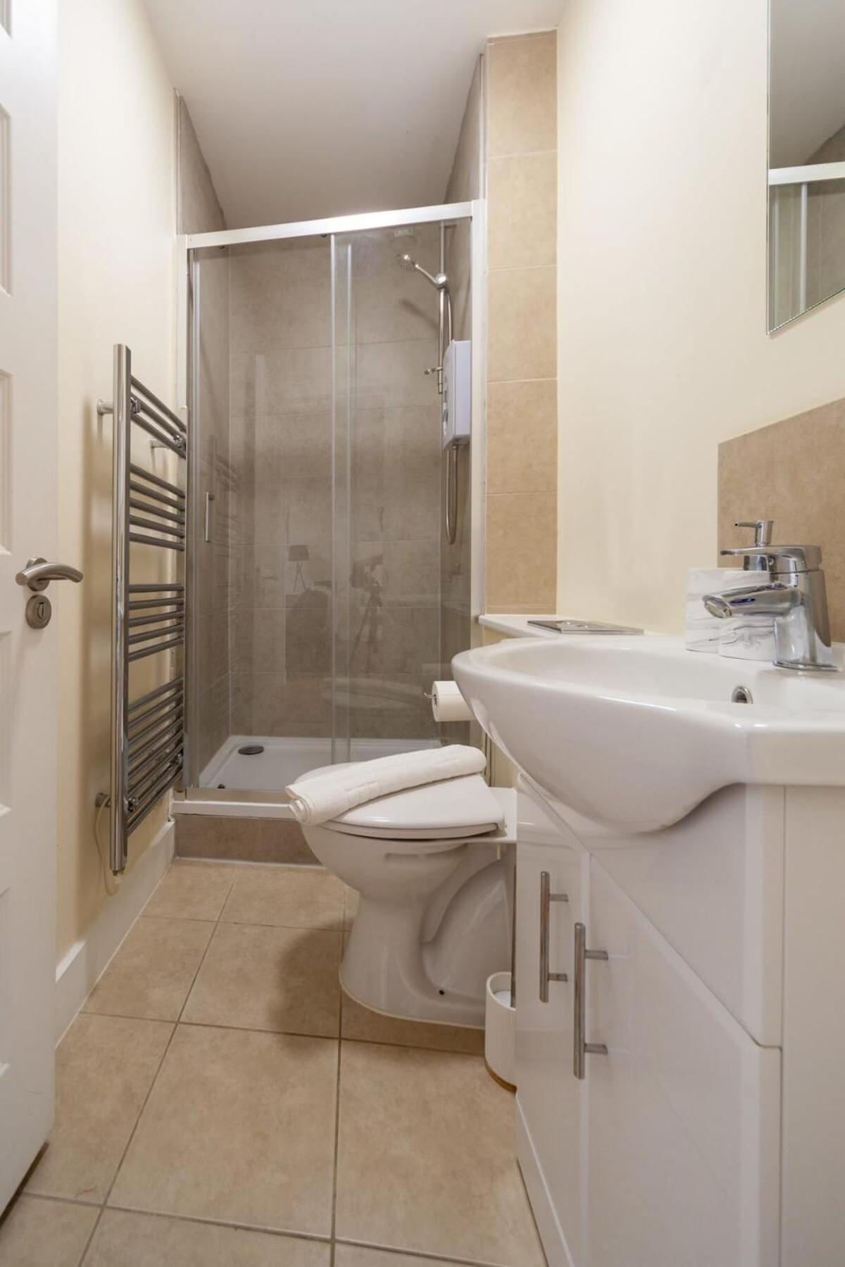 Modern 2 Bed Attic In Brixton * Londres