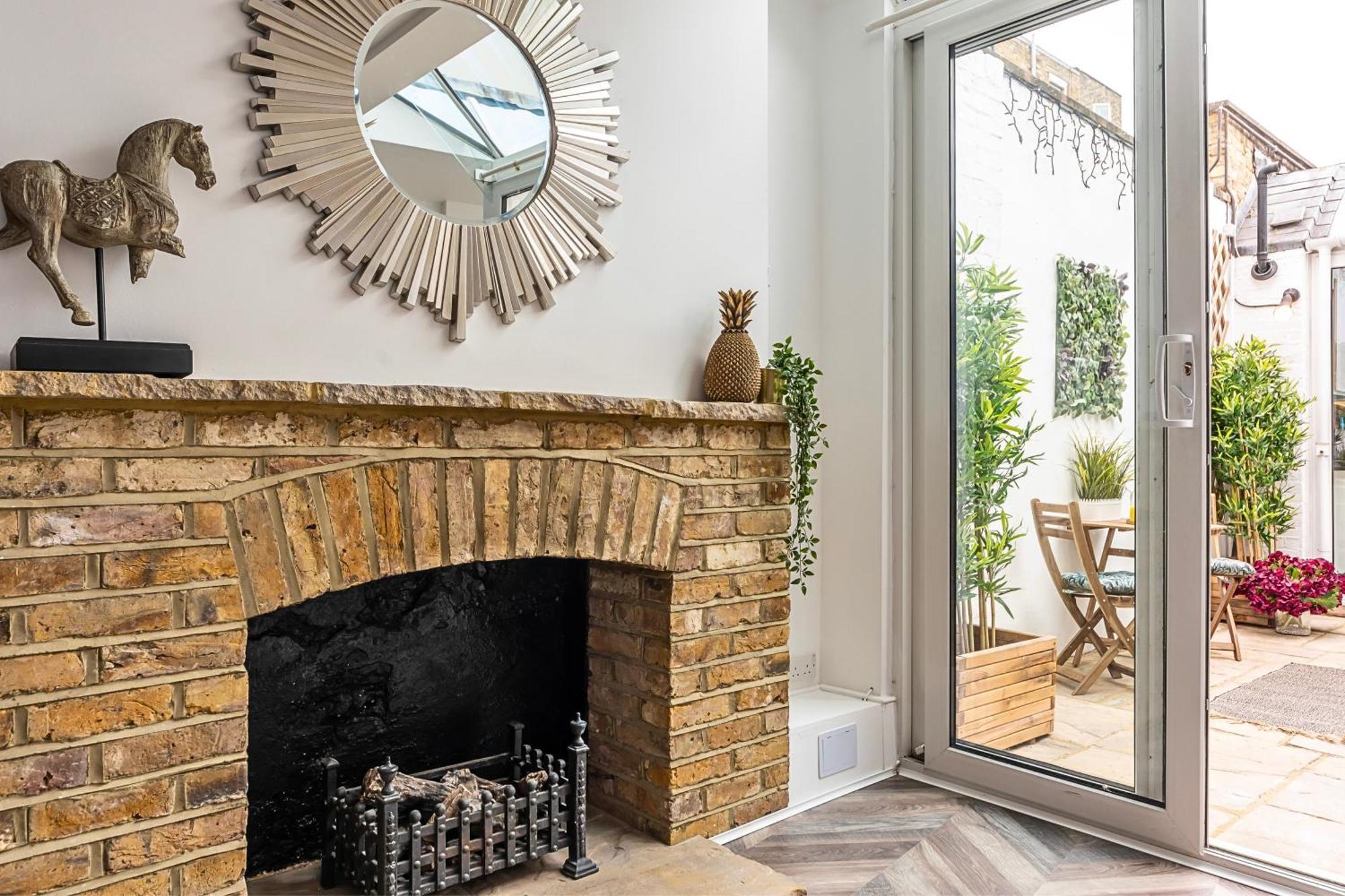 Secret Kensington Garden Mews: Spacious 2-bedroom House With Private Patio Casa de férias *
