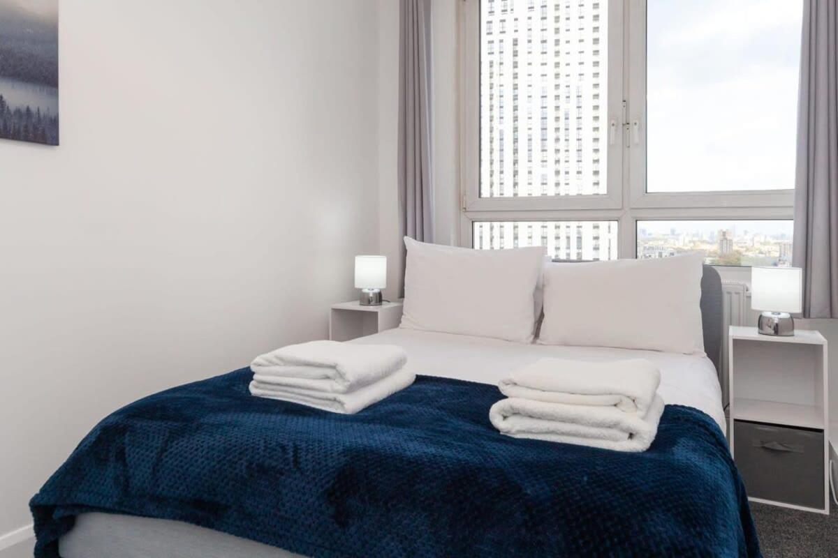 3 Bedroom Old Street - Amazing Views *