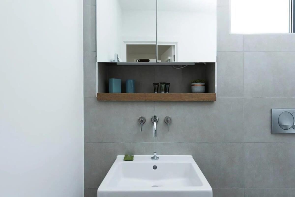 Apartamento Modern 2 Bed W Balcony In Londres