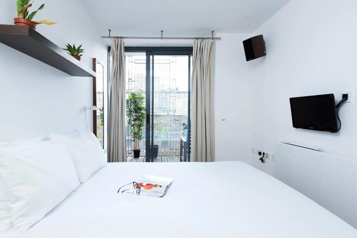 Modern 2 Bed W Balcony In * Londres