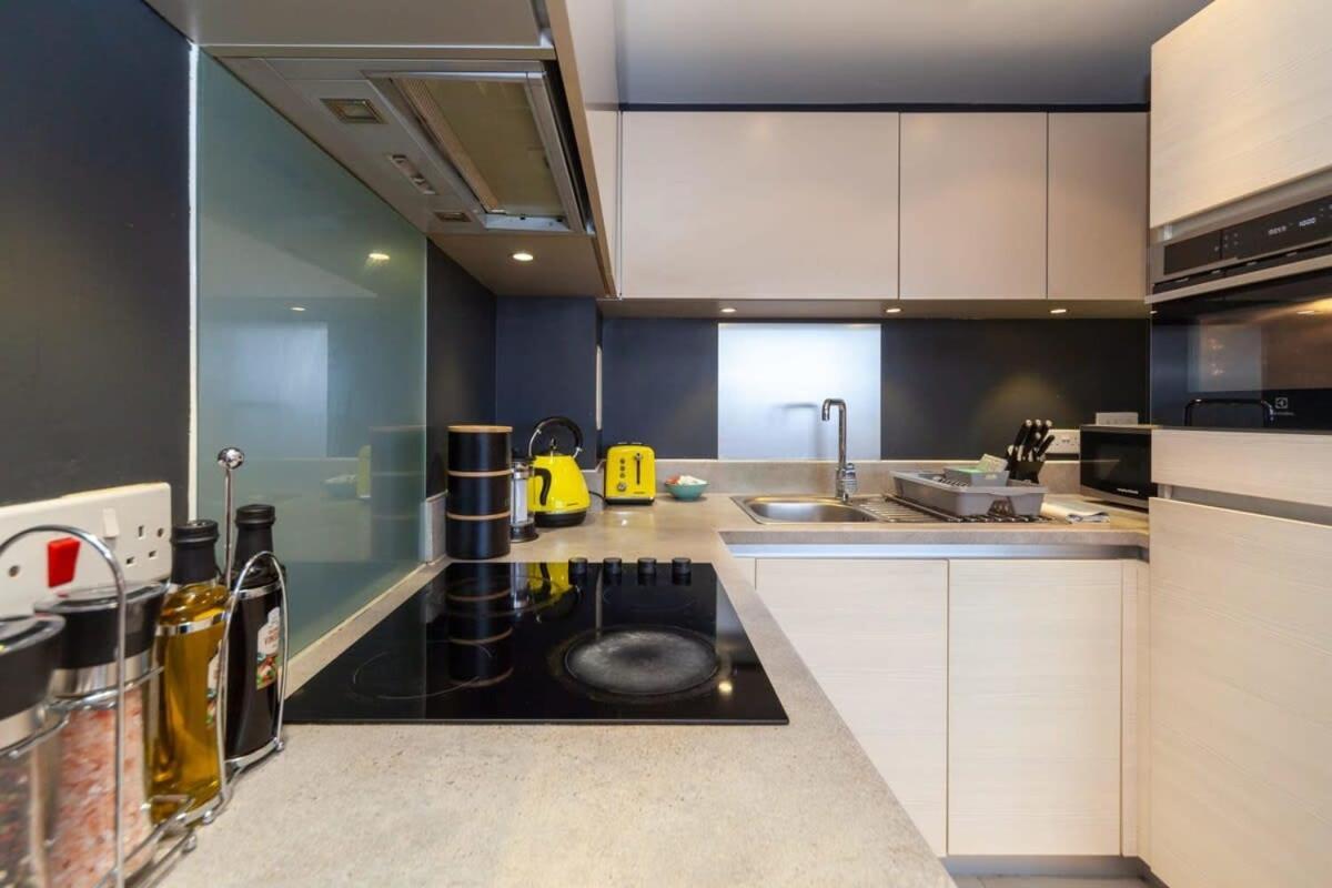 Modern 1 Bedroom Canning Town Apartment