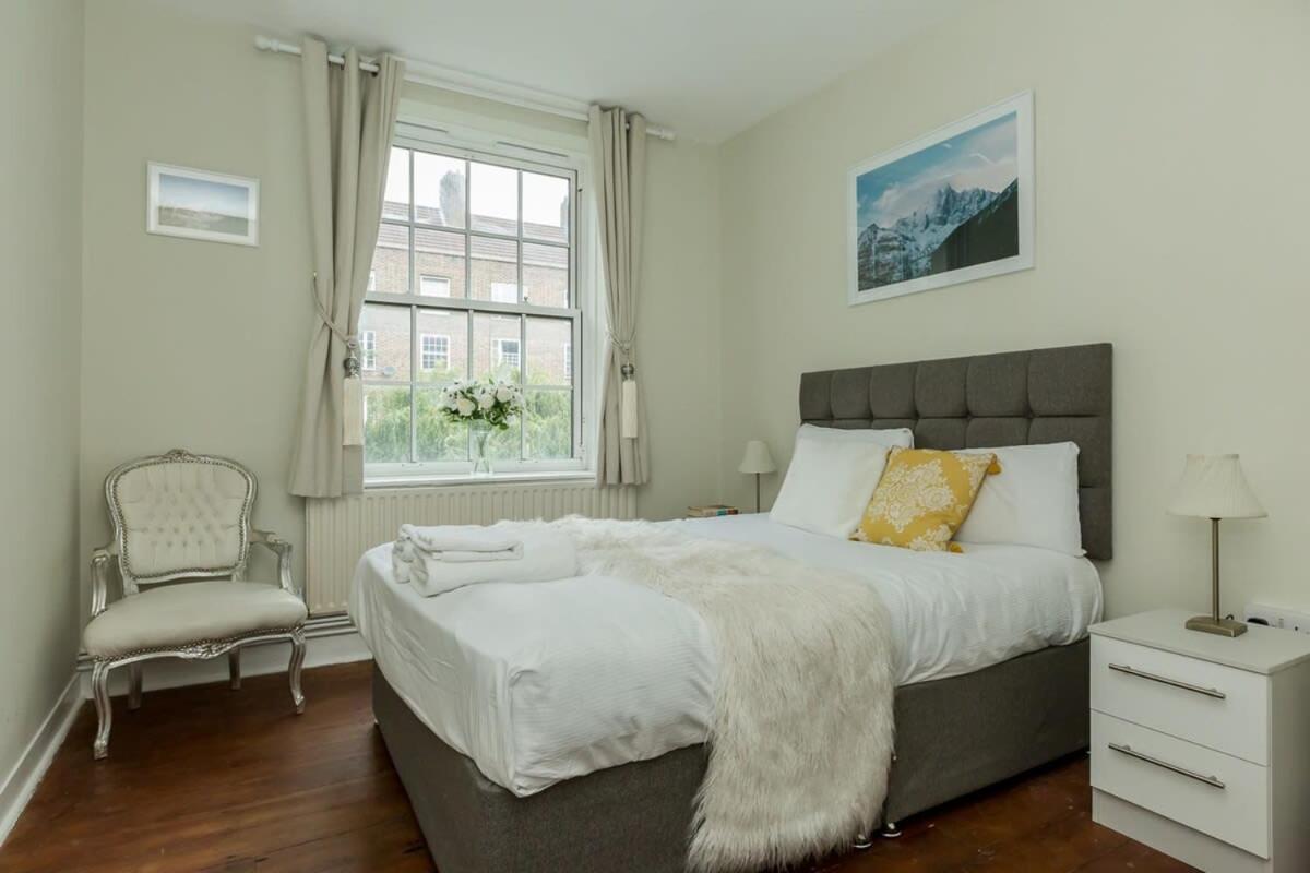Convenient 2 Bedroom In Waterloo *