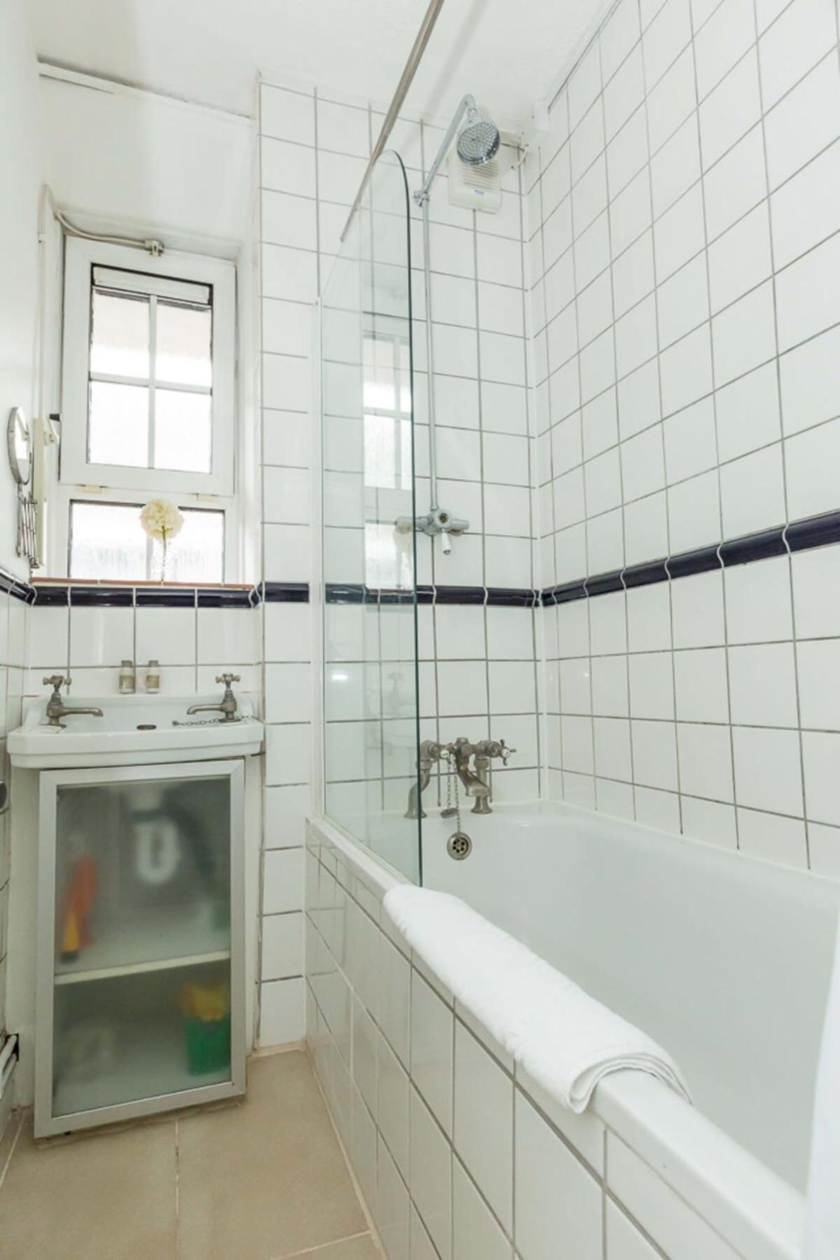 Apartment Convenient 2 Bedroom In Waterloo London
