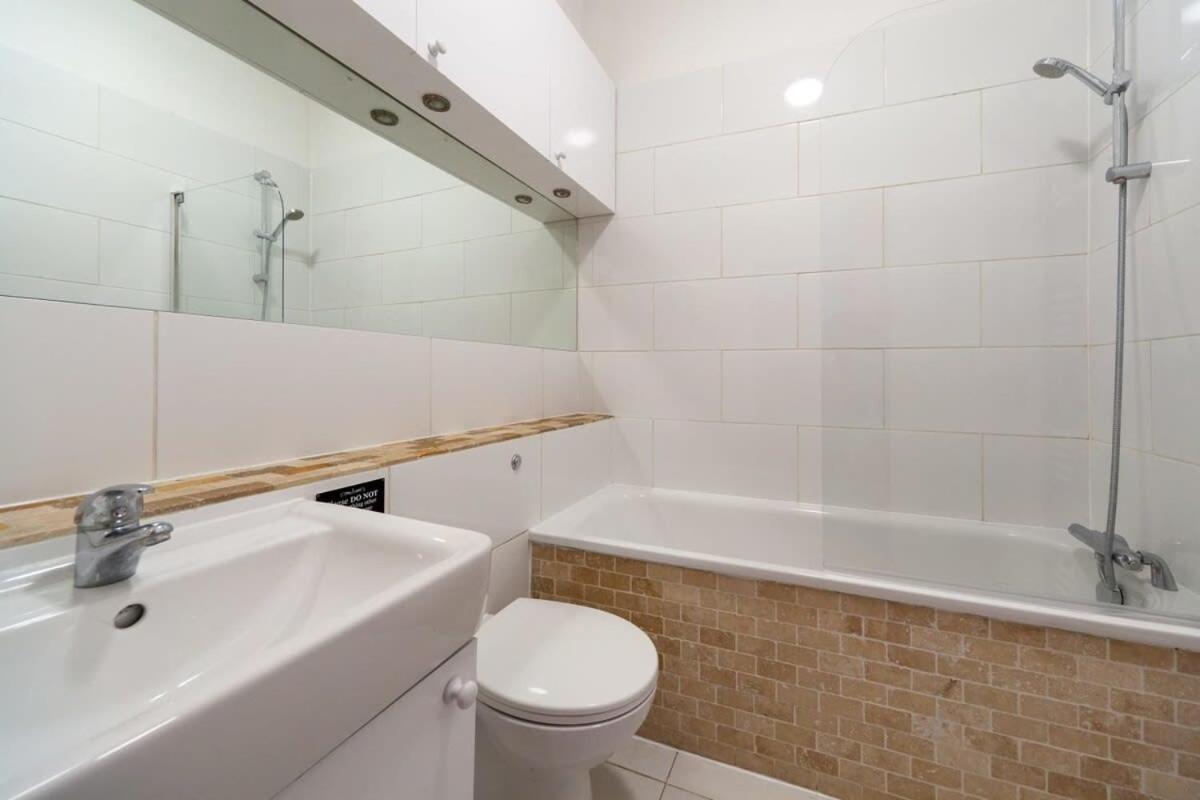 Lovely 2 Bedroom In Tooting Apartamento