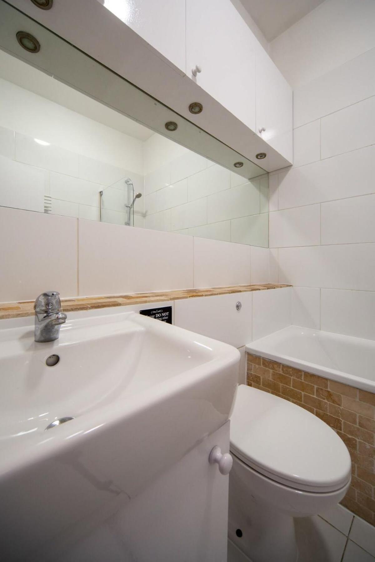 Lovely 2 Bedroom In Tooting *
