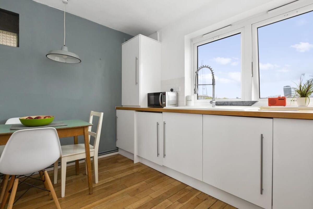 Stylish 2br Flat Bridge Views Apartamento Londres