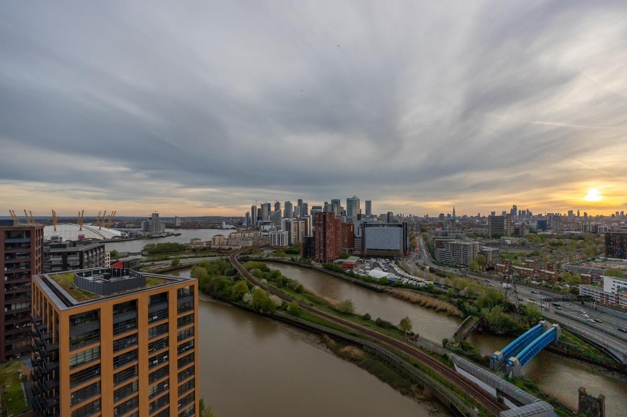 Apartamento Luxury & Spacious 2 Bedroom Apt With City Views Londres
