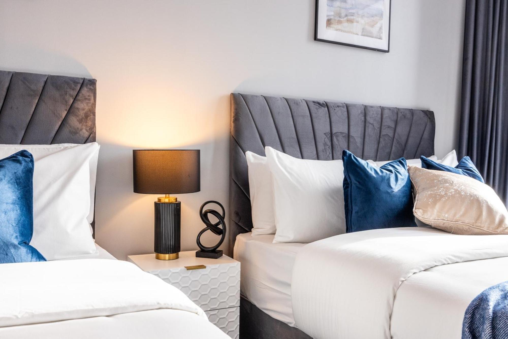 Luxury & Spacious 2 Bedroom Apt With City Views Apartamento *