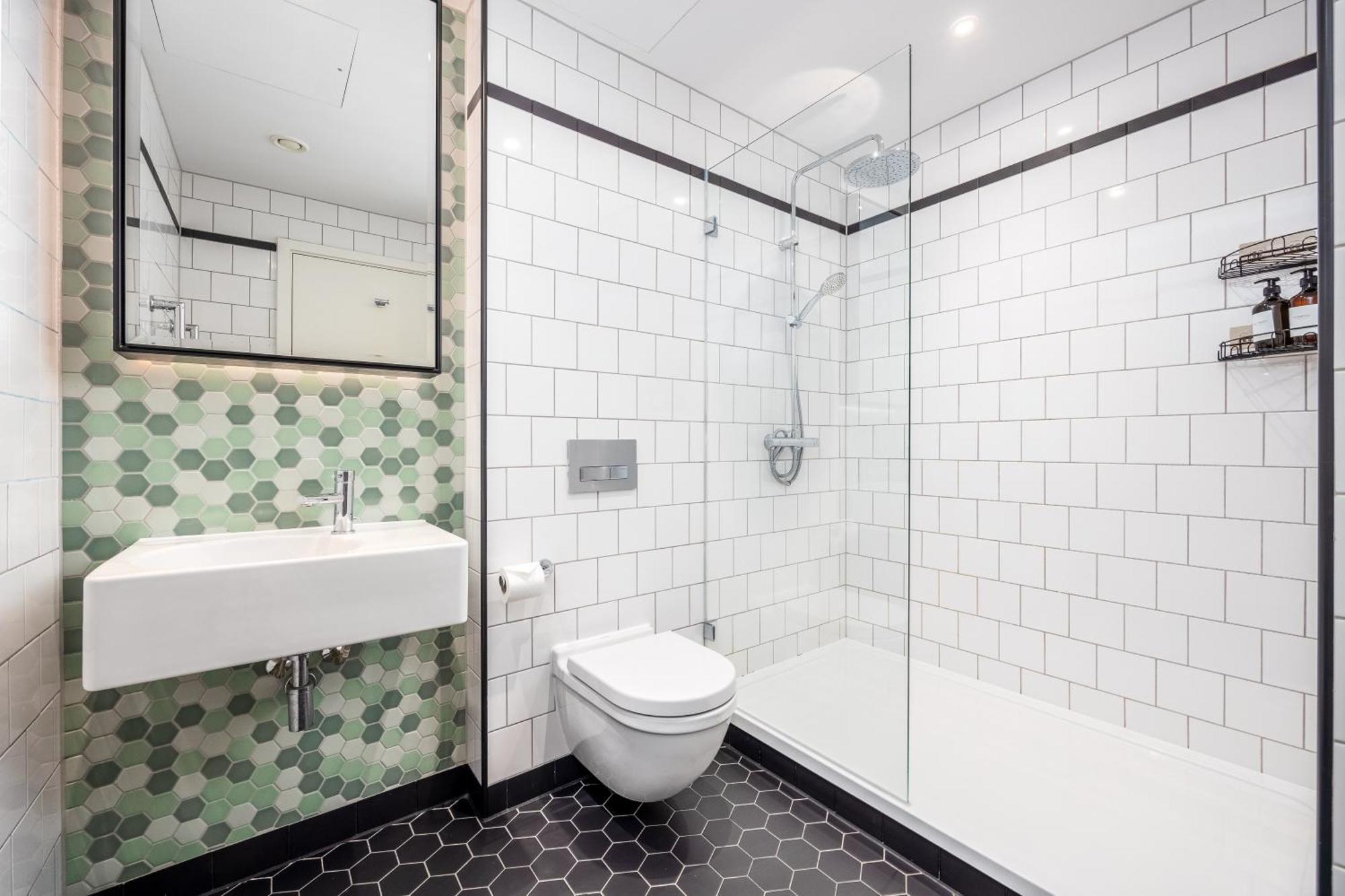 Luxury & Spacious 2 Bedroom Apt With City Views * Londres