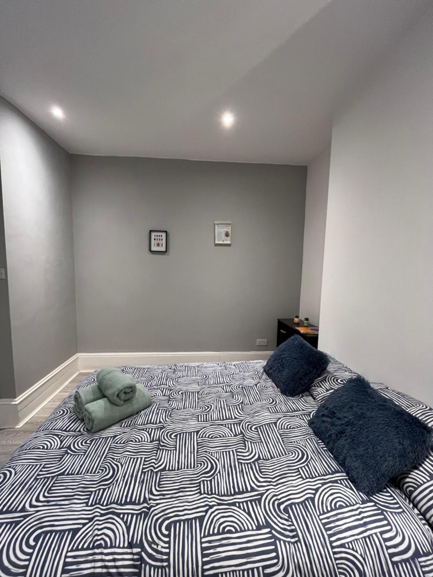 Super 2 Bed Flat Appartement Londres