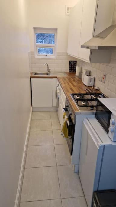 Stylish 1 Bed Flat With En-suite