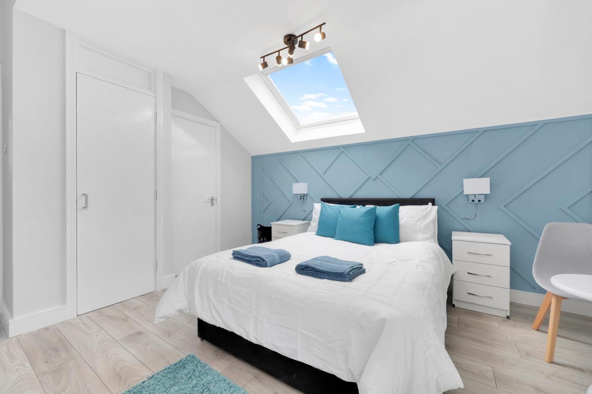 Waterside 4 Bed Londres