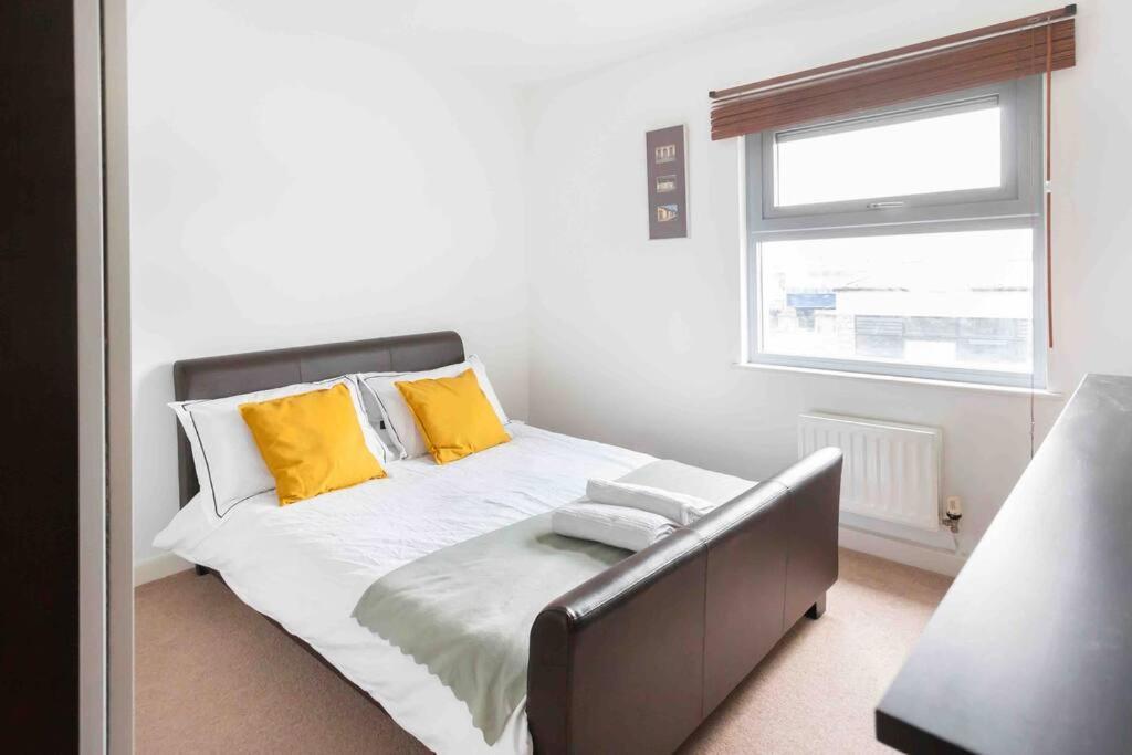 Appartement Spacious 2 Bedroom In Near Tube