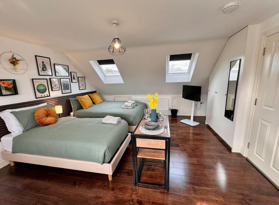 Superb Loft 30min To