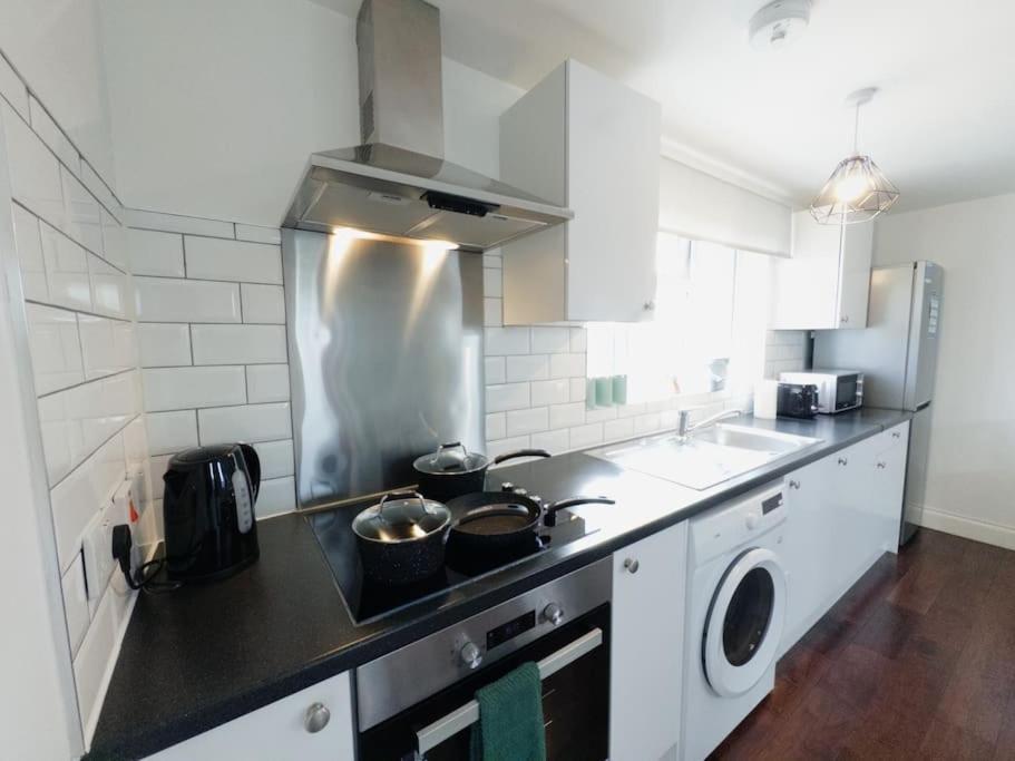 Superb Loft 30min To * London