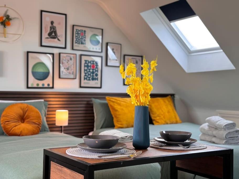 Superb Loft 30min To London