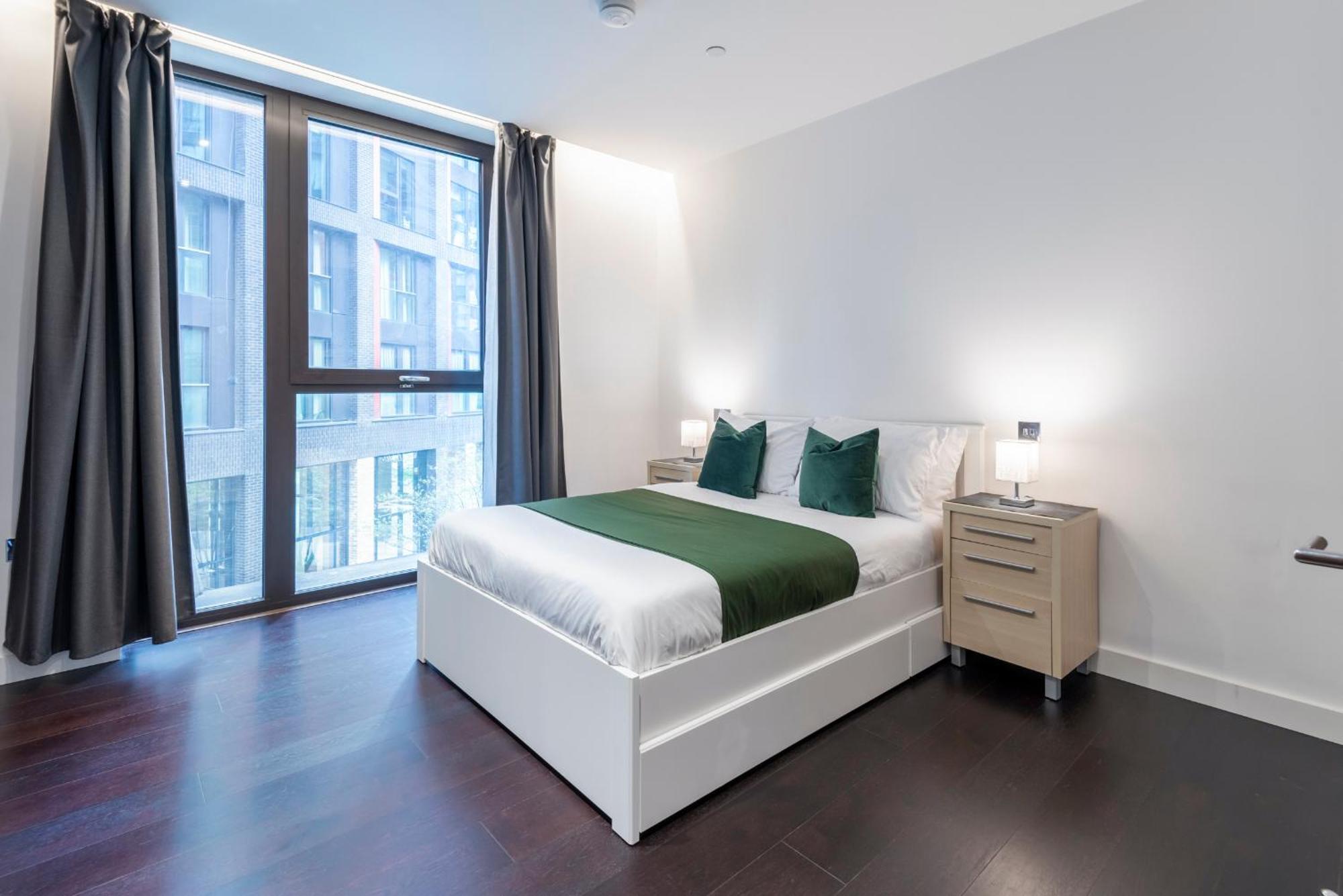 The Embassy Two Bedrooms Devereux Residences Appartement