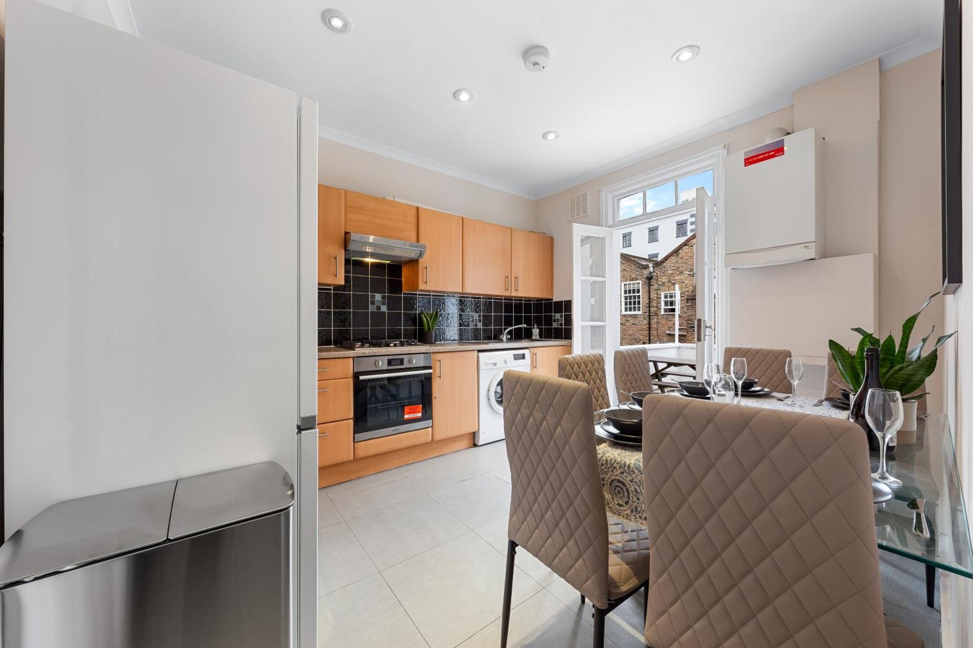 Serviced Duplex In Paddington, Near Hyde Park Marble Arch, W2 *