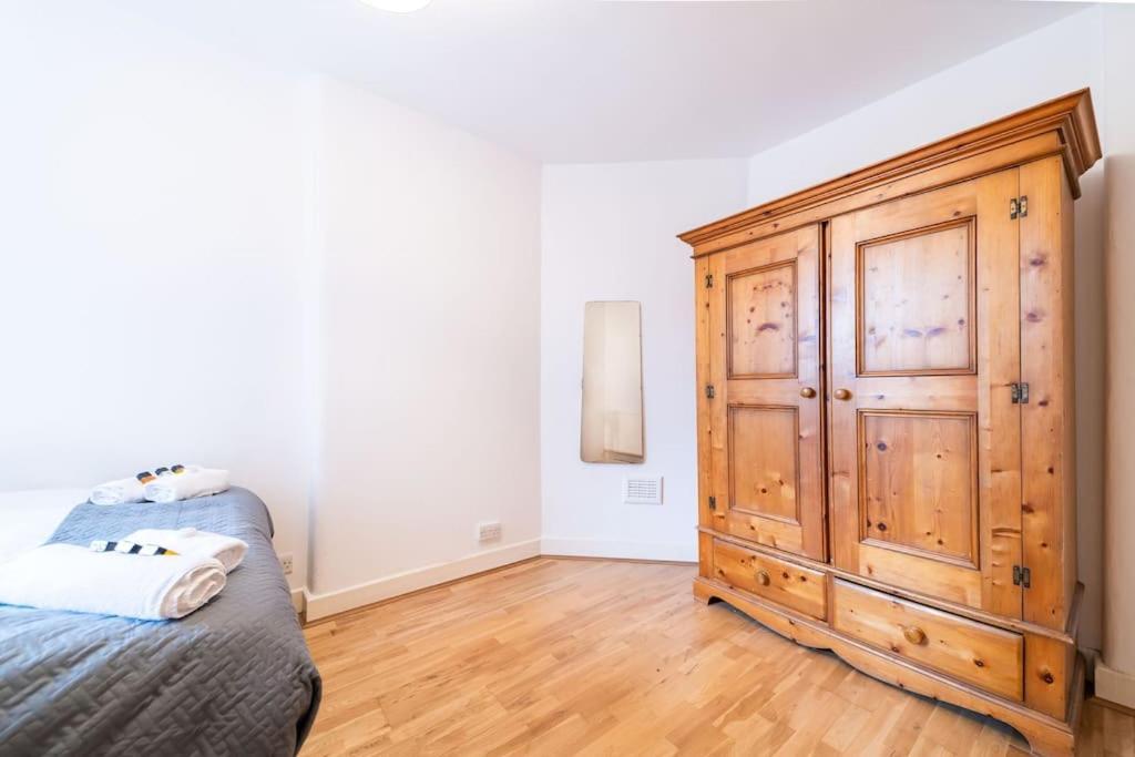 Beautiful One Bedroom Flat In Tavistock Place