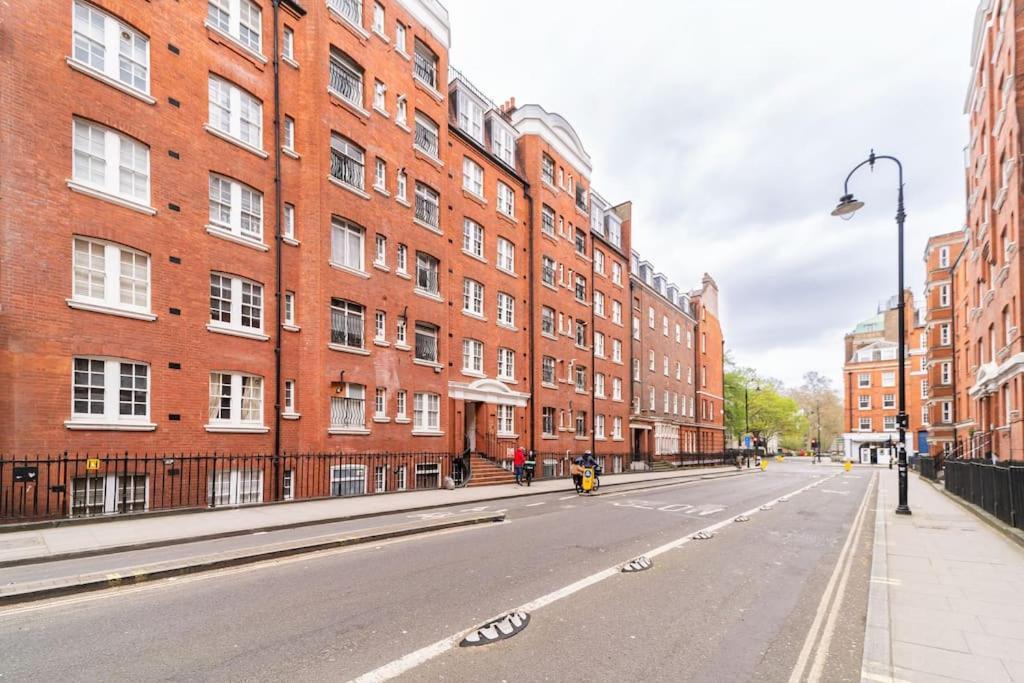 Beautiful One Bedroom Flat In Tavistock Place * Londen