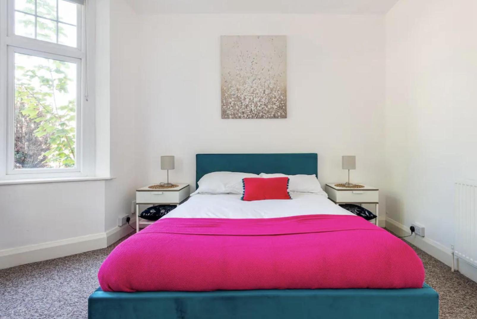 Beautiful 1-bed With Garden In Appartement *