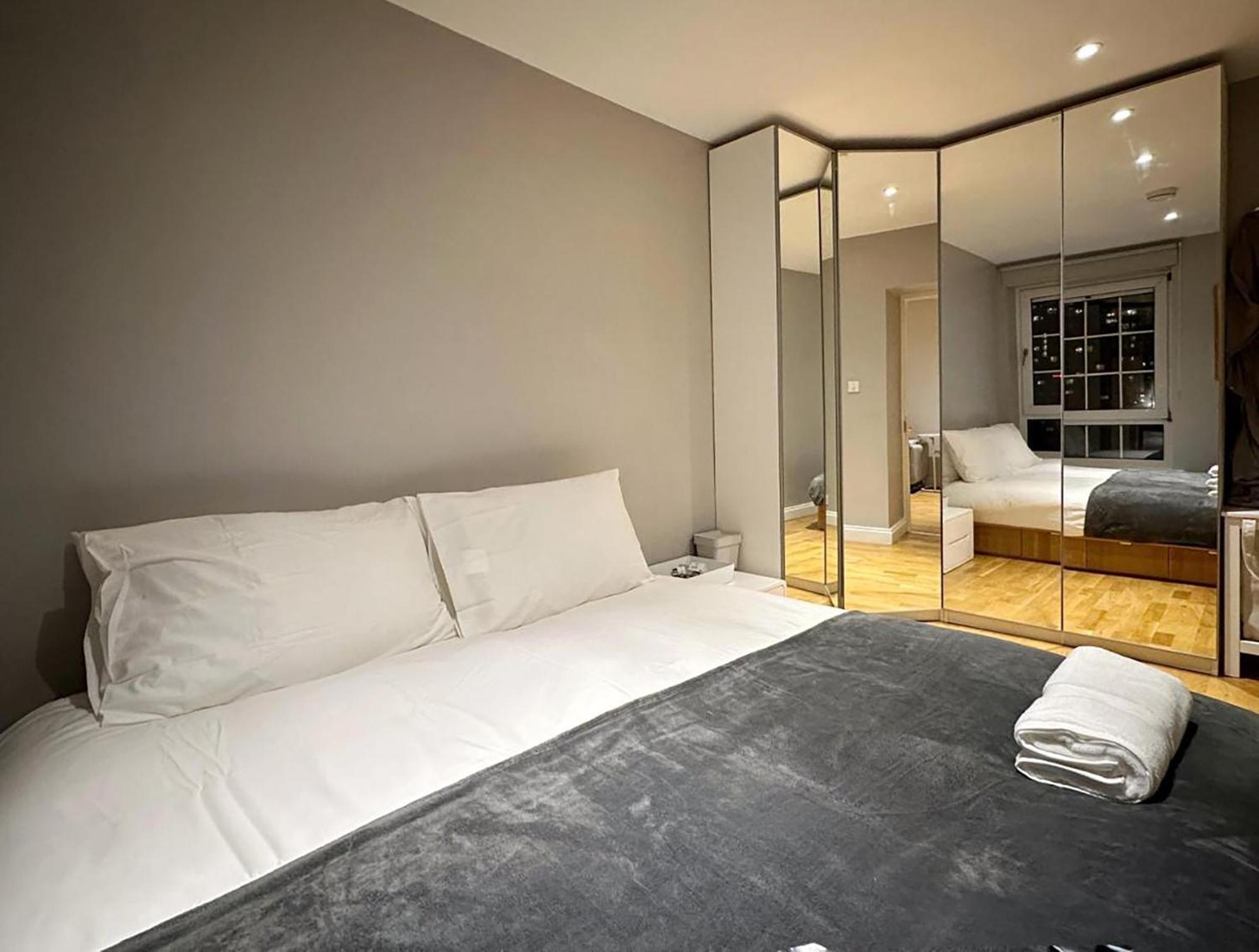 Wades Place E14
