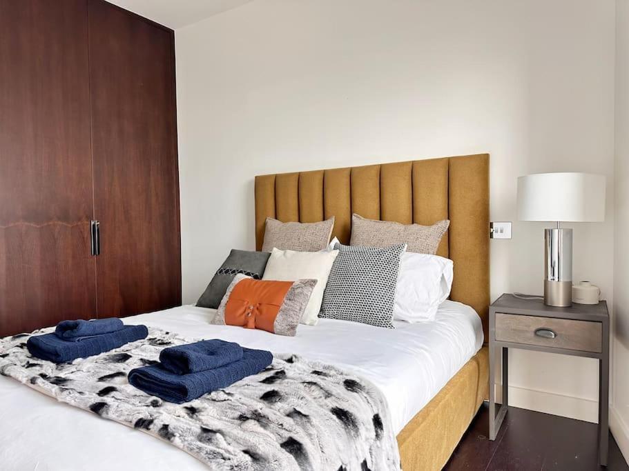 Luxurious And Spacious Near Us Embassy * Londres