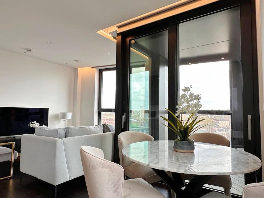 Luxurious And Spacious Near Us Embassy Apartamento