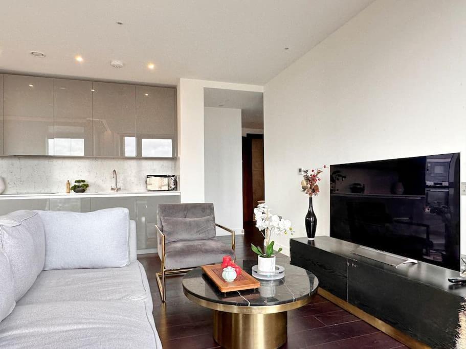 Luxurious And Spacious Near Us Embassy Apartamento Londres