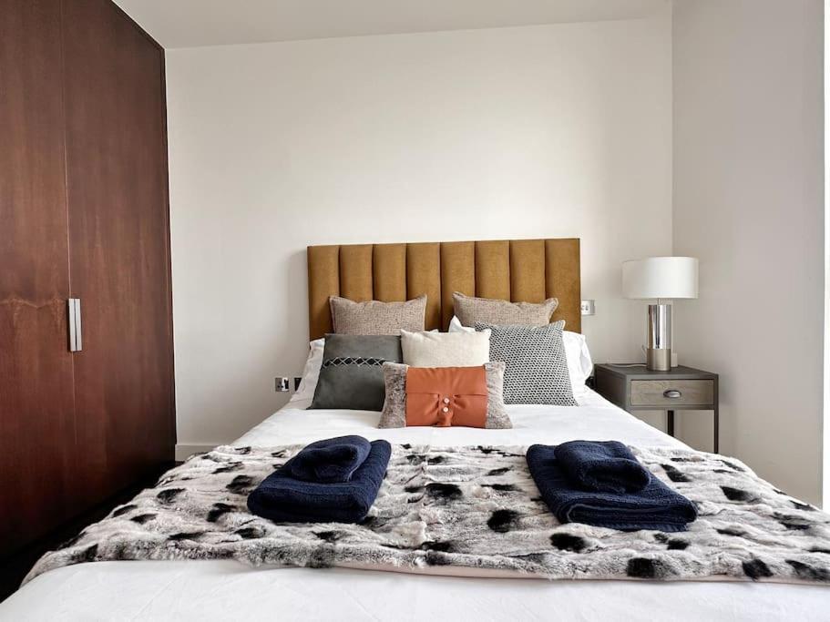 Luxurious And Spacious Near Us Embassy