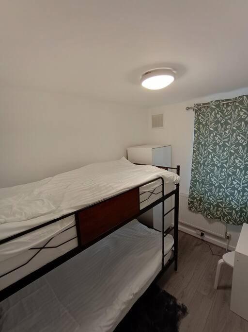 Apartamento Spacious 3 Bed Flat Opp Springfield Park, Hackney.