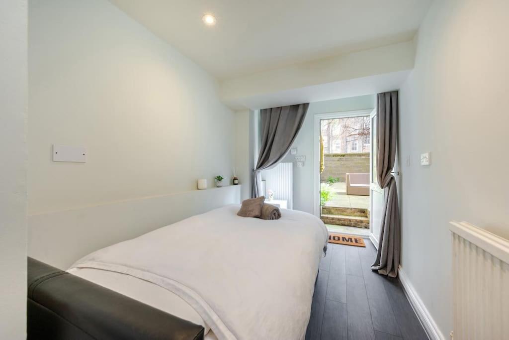 Kensington Central With Garden London