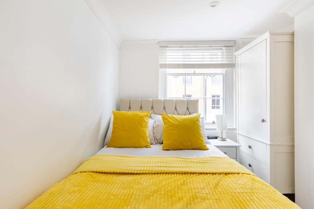 Historic Joseph Conrad House In Heart Of London!
