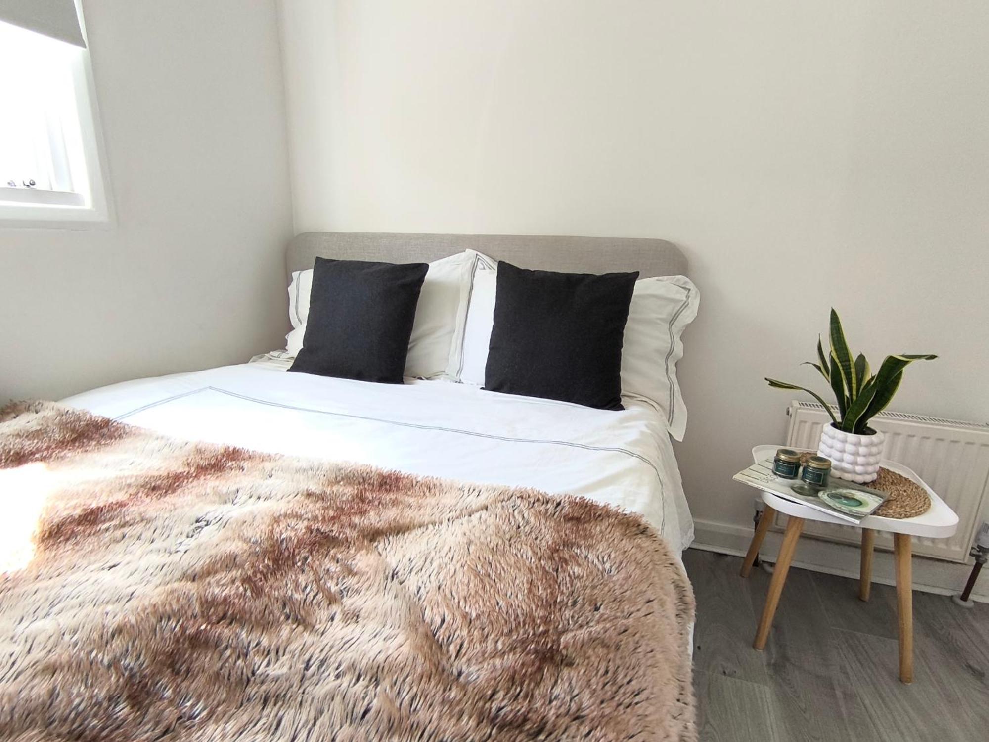 Bright Chiswick - Great Location *