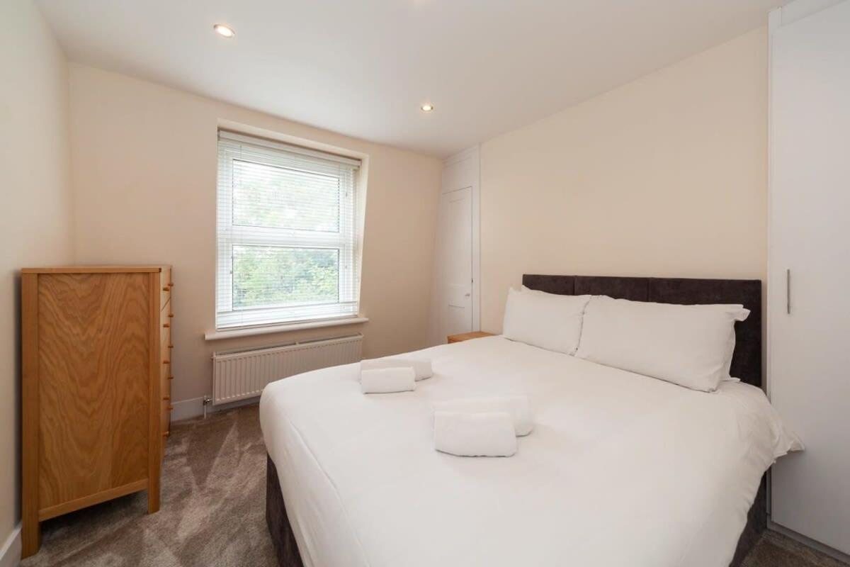 Spacious 2 Bedroom Maisonette In Stratford Apartamento
