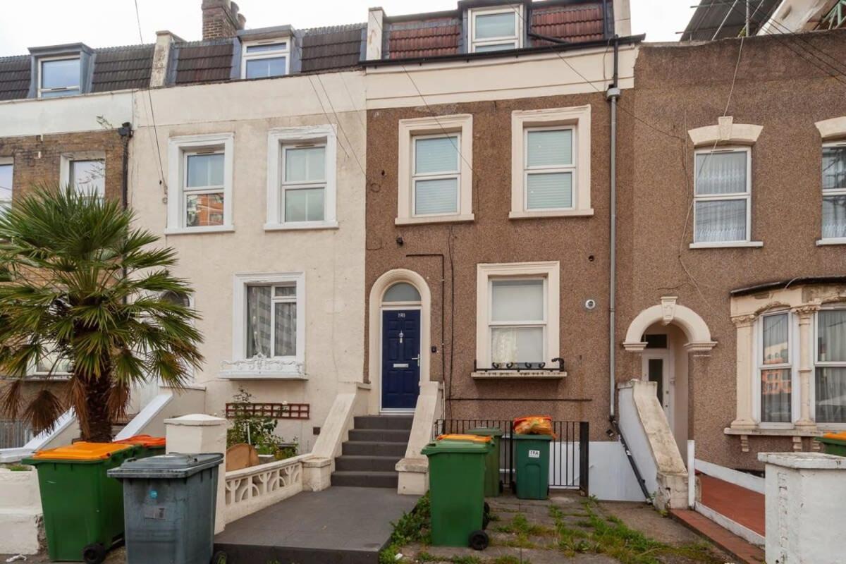 Spacious 2 Bedroom Maisonette In Stratford Apartamento Londres