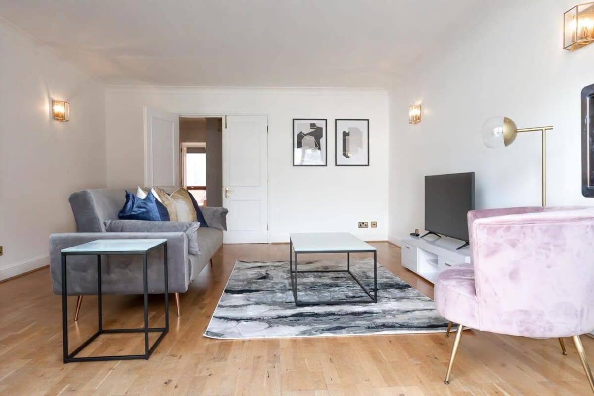 Spacious 1 Bed Mayfair With Balcony Apartamento *