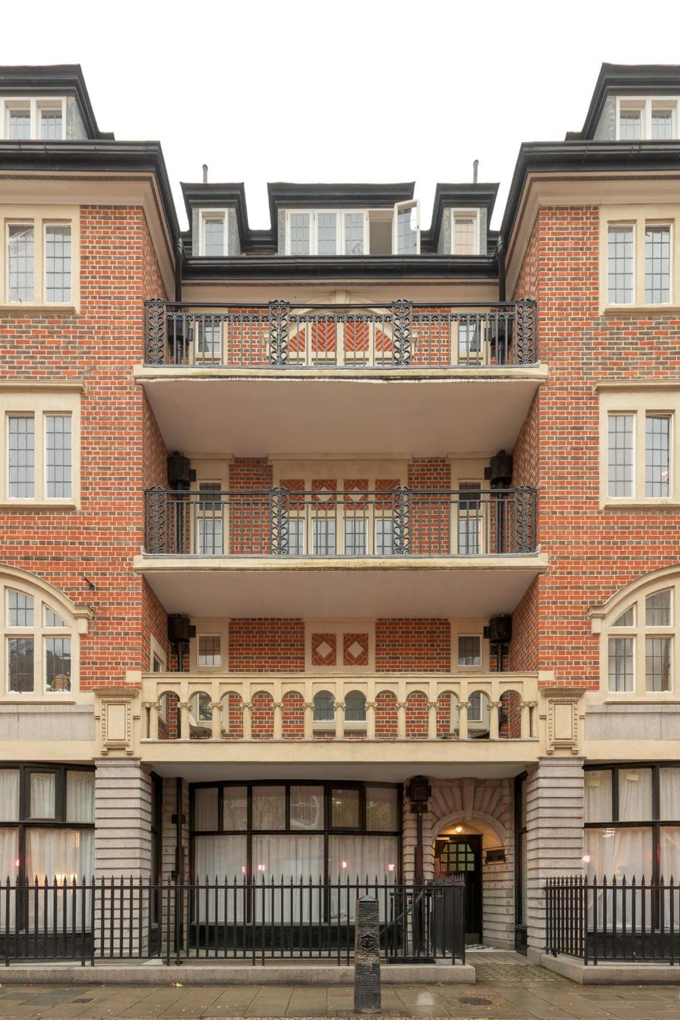 A2bstays Fitzrovia Apartment *
