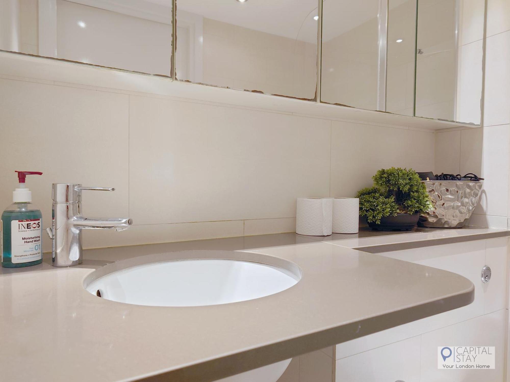 Appartement Deluxe One Bed By Excel & O2 *