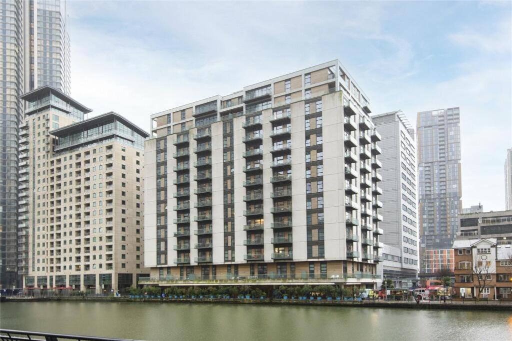 Londwell, Canary Wharf River Thames Balcony *