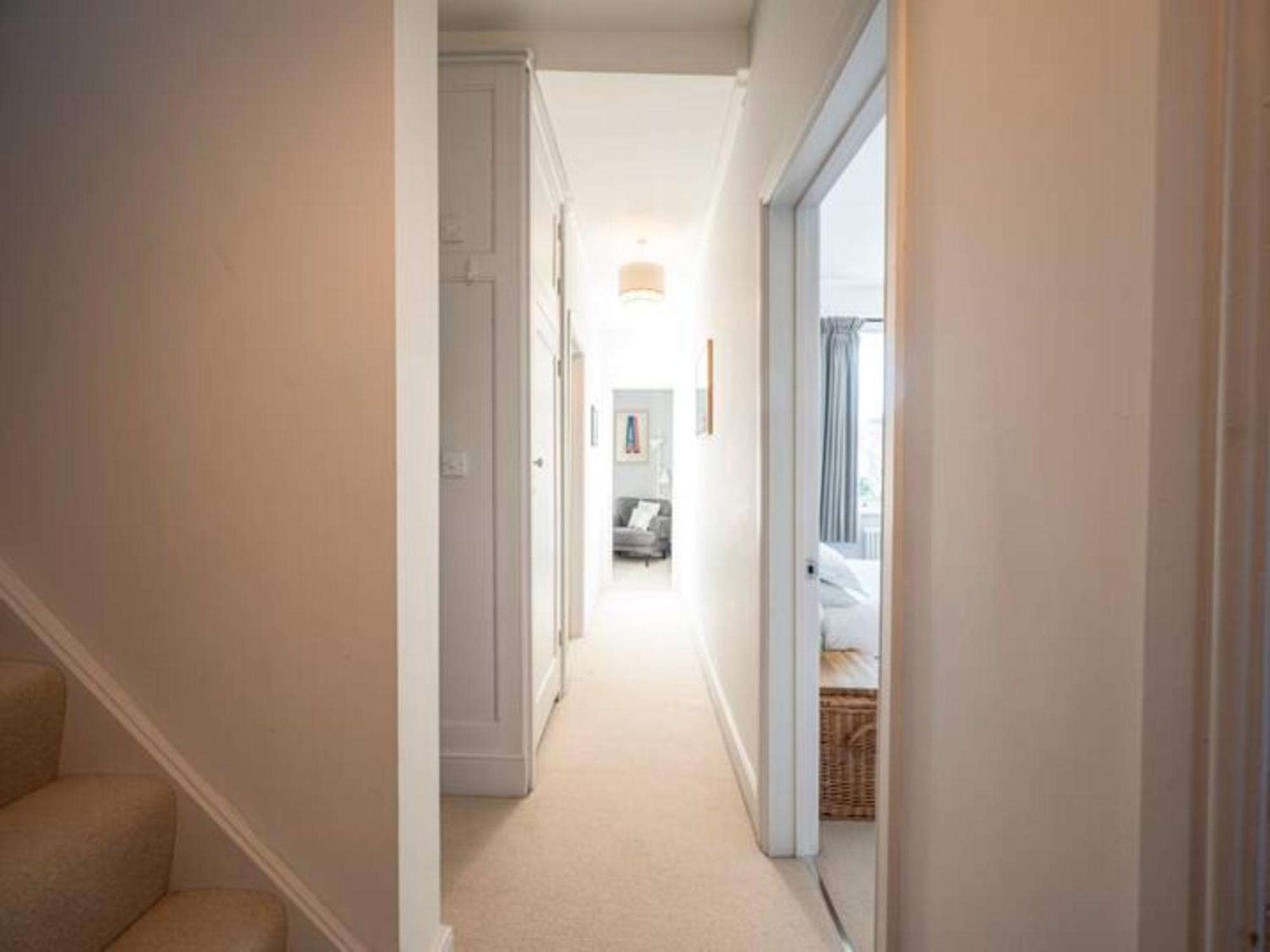 Pass The Keys Spacious Dulwich Family House With Pool Hébergement de vacances