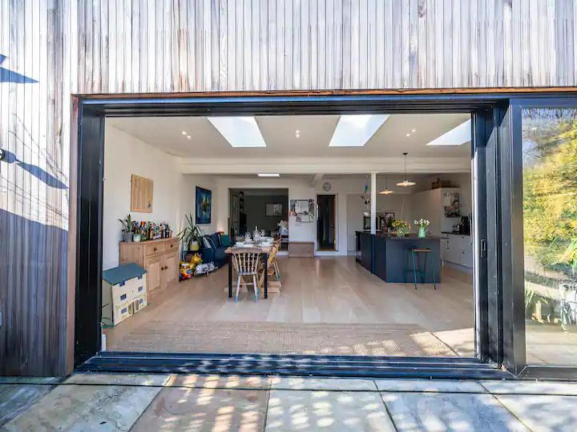 Pass The Keys Spacious Dulwich Family House With Pool Londres