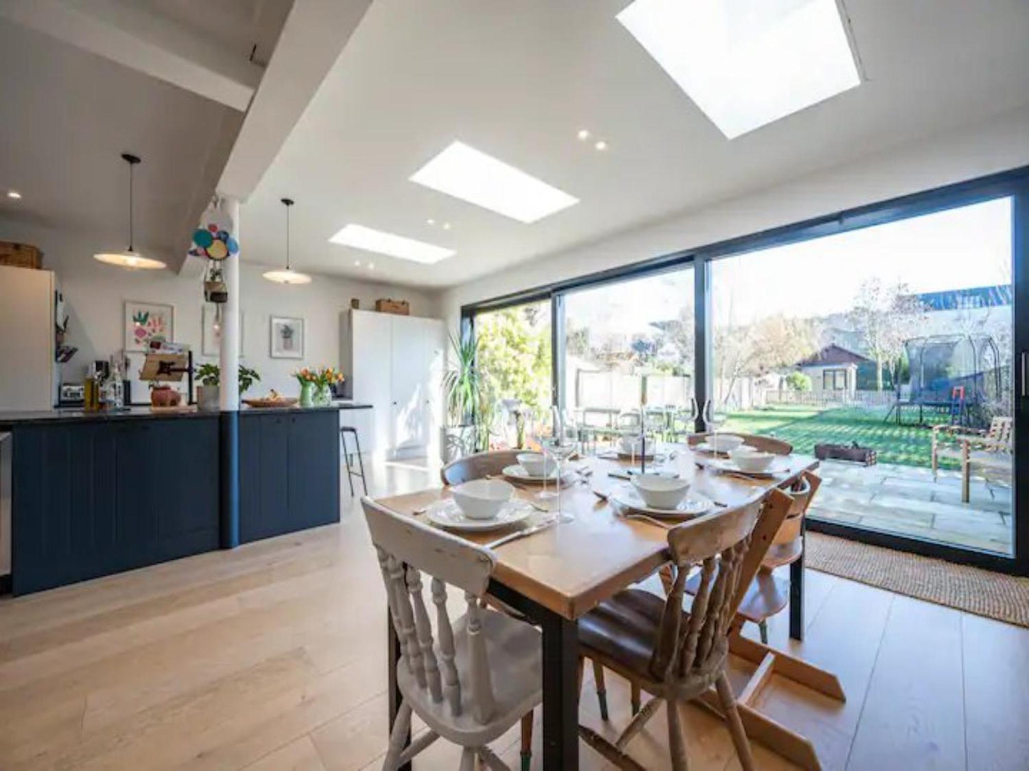 Hébergement de vacances Pass The Keys Spacious Dulwich Family House With Pool