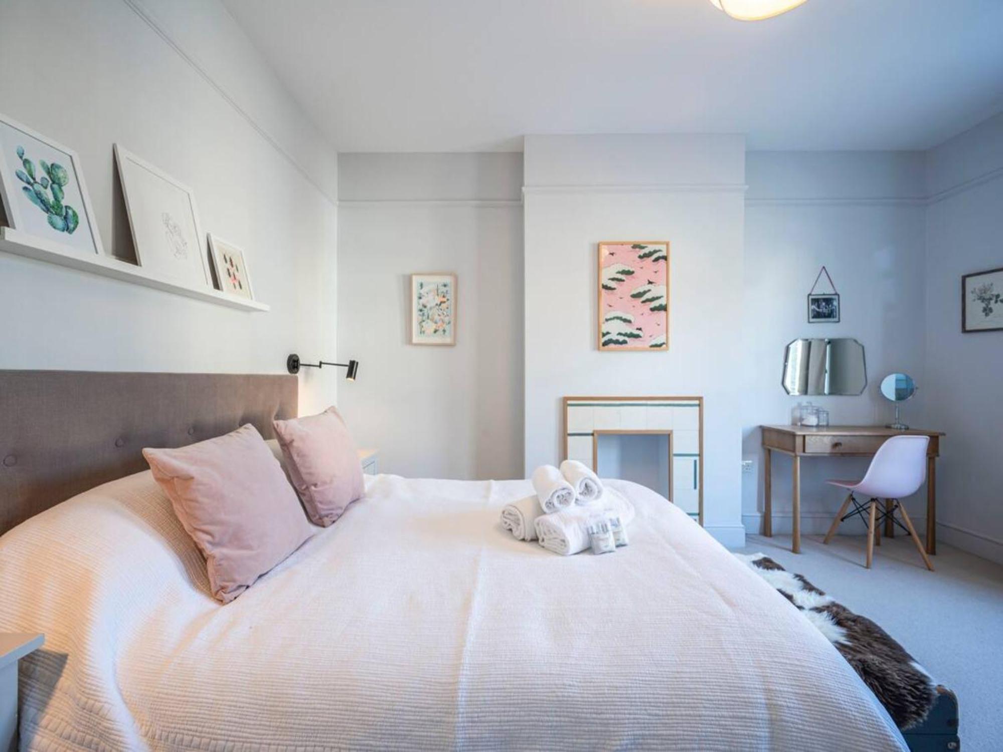 Hébergement de vacances Pass The Keys Spacious Dulwich Family House With Pool *